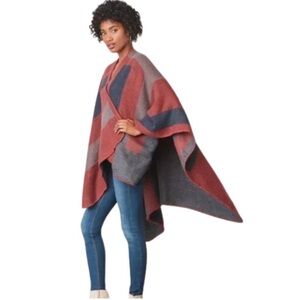 BB DAKOTA Reversible Mulberry Poncho Wrap OS